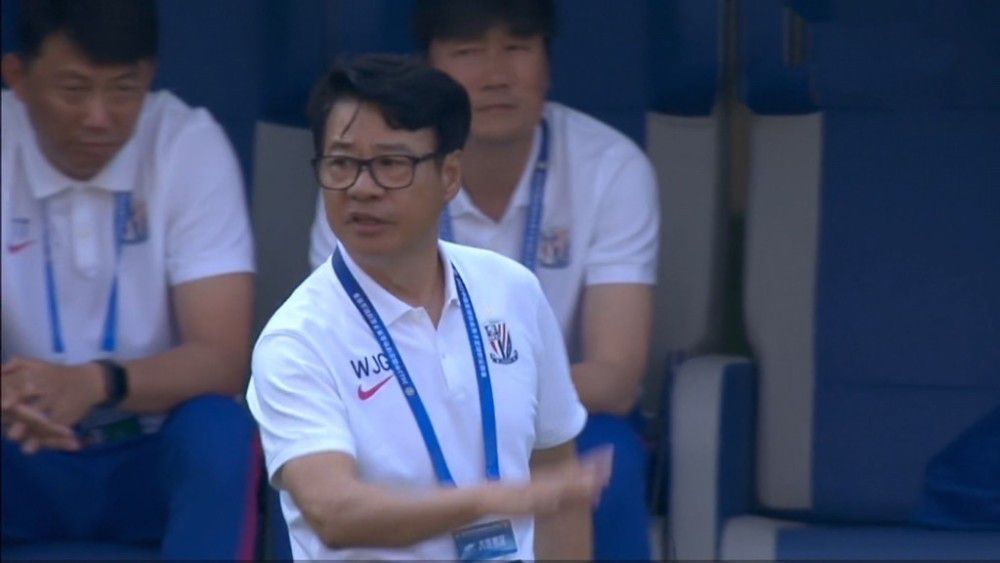 善于交往的女人