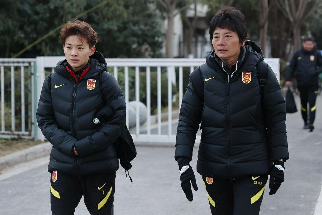 喘不过气的姑娘